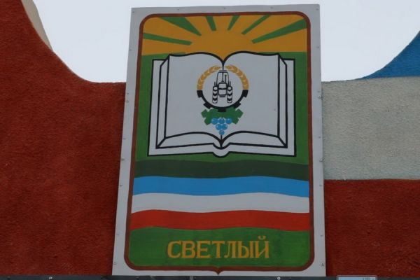 Павел Фильчаков подчеркнул, что также к завершению идет и ремонт кровли Дома культуры.