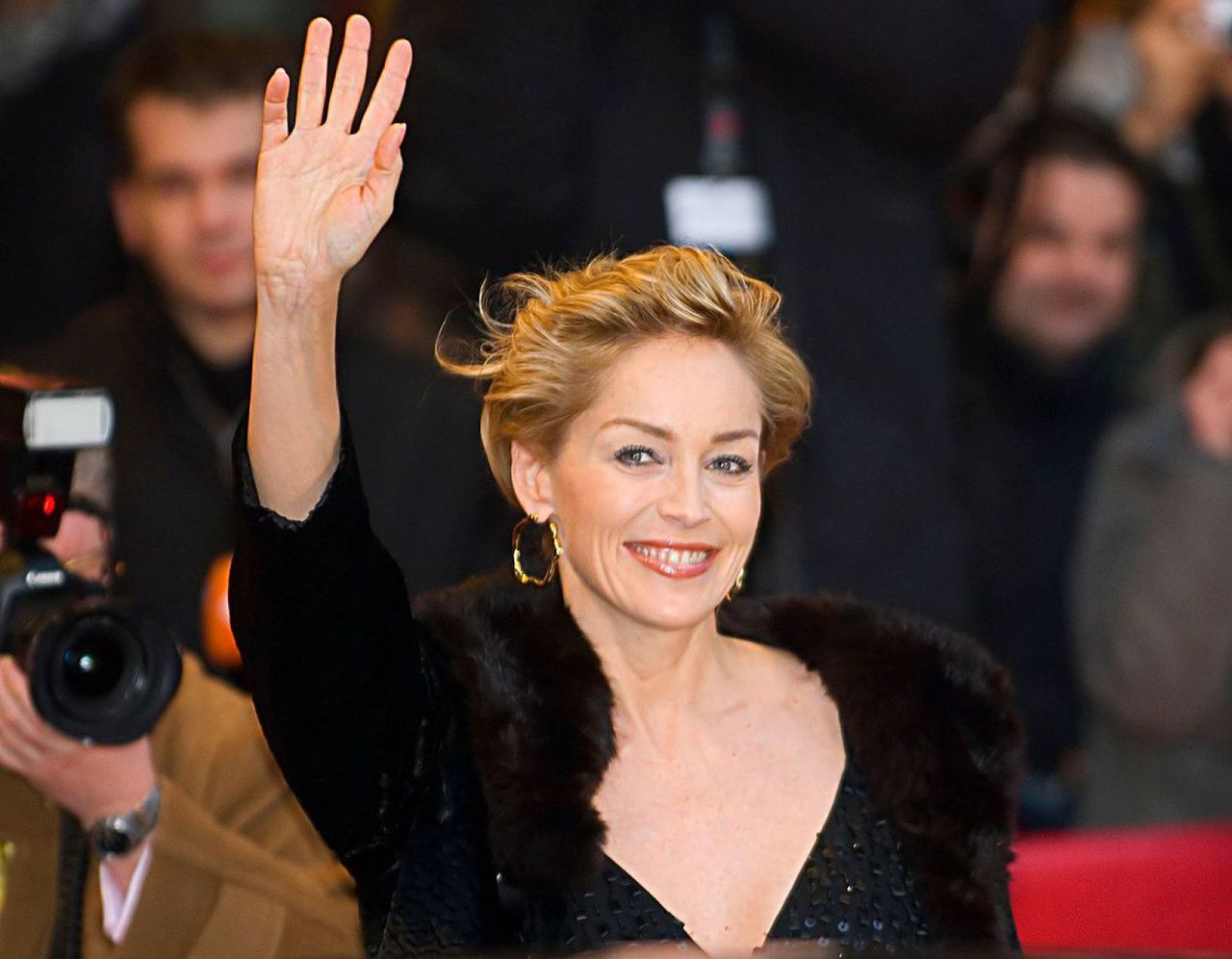 Reacţia actriţei Sharon Stone, întrebată dacă a fost hărţuită sexual