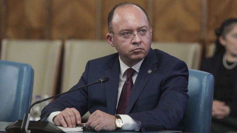Глава МИД Румынии Богдан Ауреску.