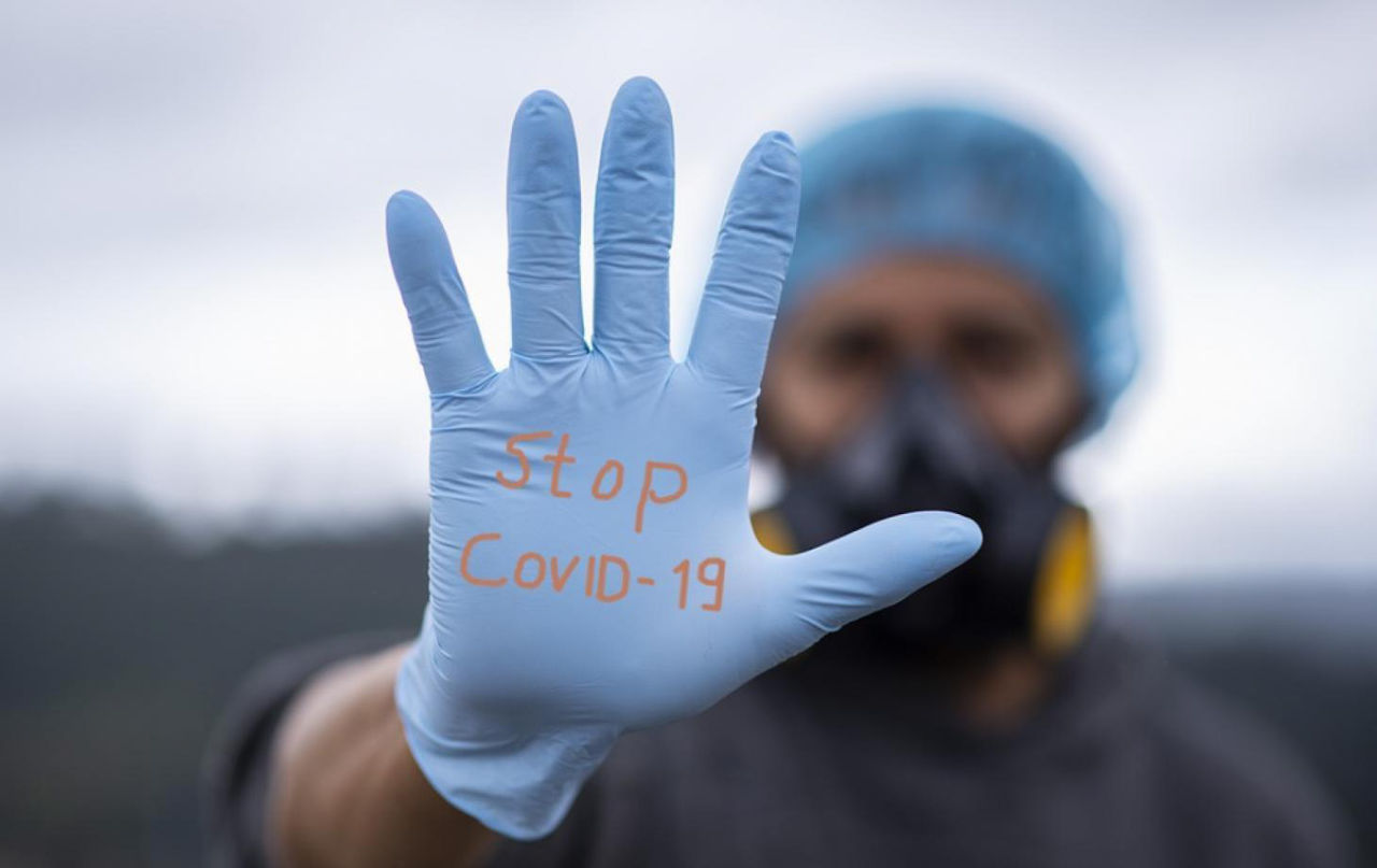В Минздраве пока не видят причин для ввода COVID-ограничений.