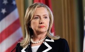 Un document clasificat, sustras de hackeri din e-mail-urile lui Hillary Clinton, a fost găsit într-un server din România.