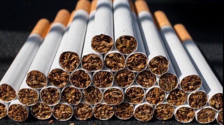 Ţigări în valoare de peste 400.000 de lei, găsite de poliţişti. Foto: cityam.com