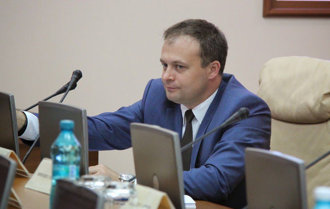 Тарифы на электроэнергию расти не должны, считает председатель парламента Андриан Канду.