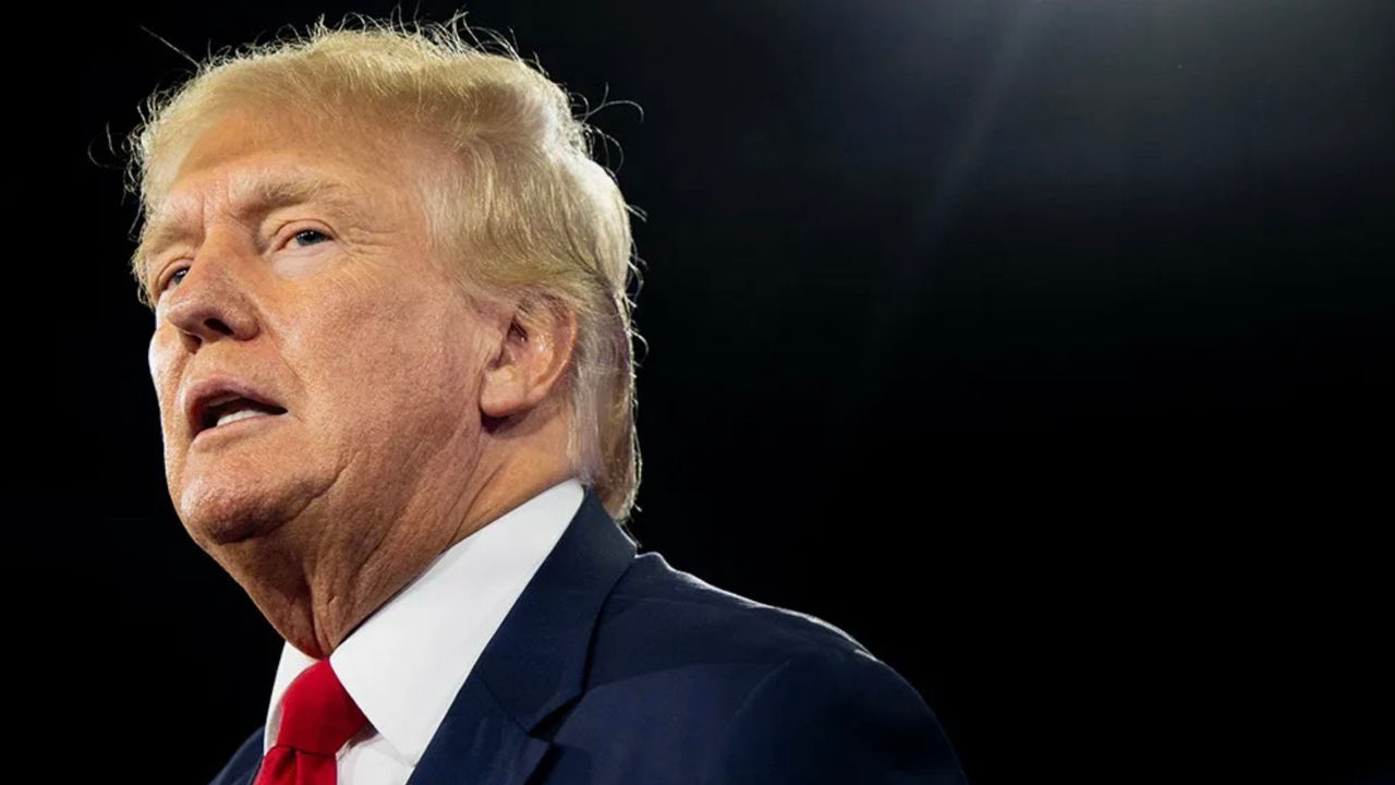 Трамп опроверг информацию о визите в Москву на 9 мая.