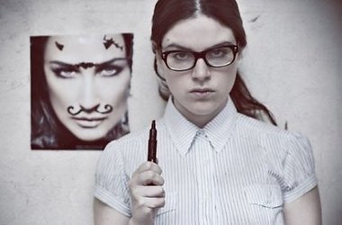 Считается, что если друг плохой, то он не может называться другом.