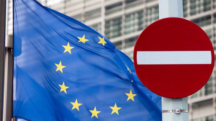 Евросоюз продлил санкции против России еще на полгода.