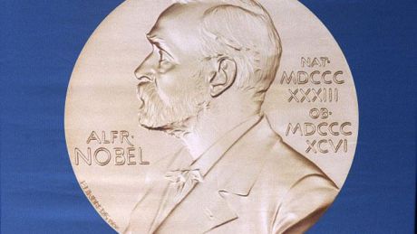 Premiul Nobel pentru Fizică l-au împărţit un japonez şi un canadian. Foto: i4u.com