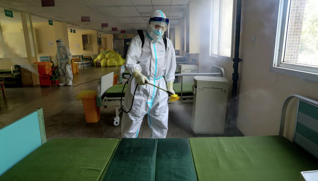 Перепрофилированные больницы в Ухане вернулись к обычной работе.