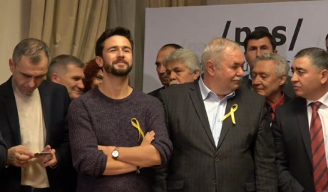 Interpretul Pasha Parfeni consideră că Igor Dodon nu reprezintă interesele tinerilor. Foto: jurnal.md