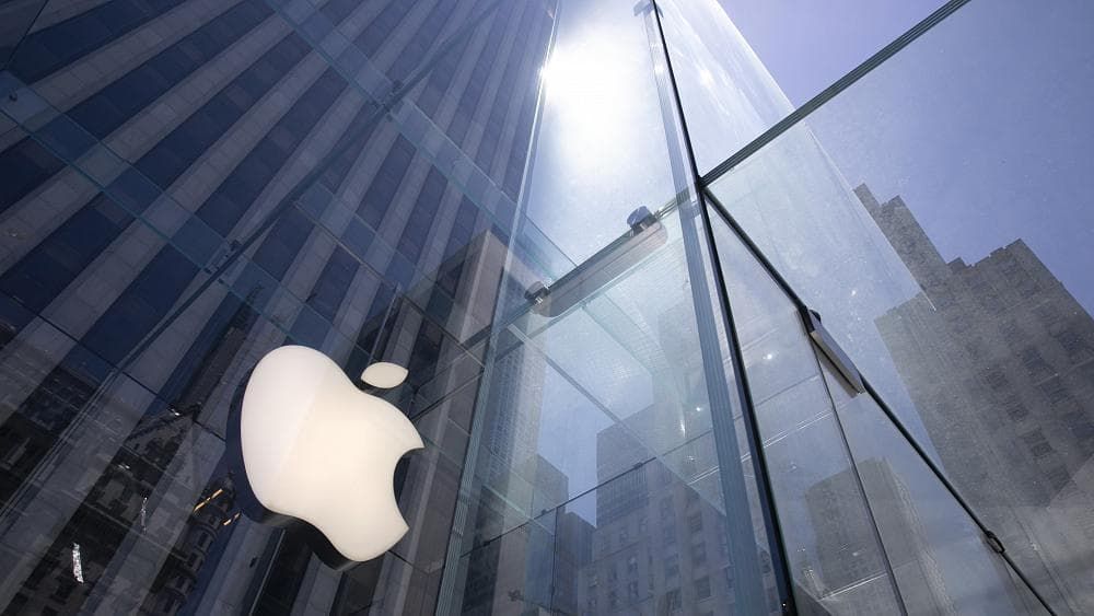 Apple оштрафовали на 10 млн евро за недобросовестную коммерческую практику. 
