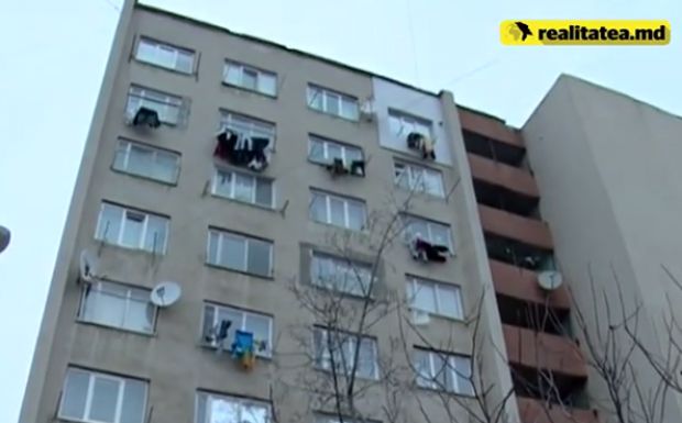 Prizonieri în propria casă