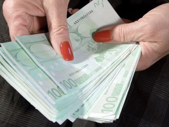 O moldoveancă s-a îmbogățit peste noapte, după ce un preot italian i-a lăsat moștenire 800.000 de euro.
