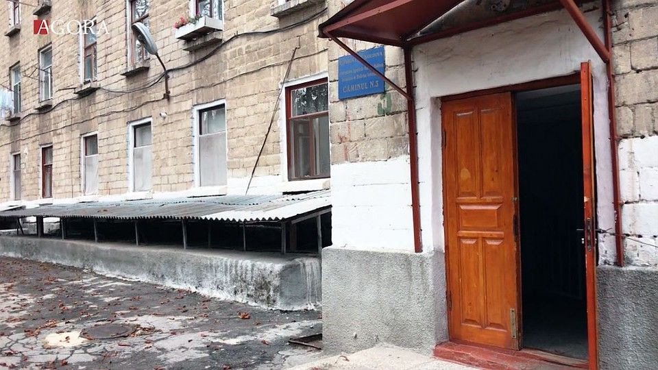 Студенты Аграрного университета могут вернуться в общежитие в центре Кишинева.