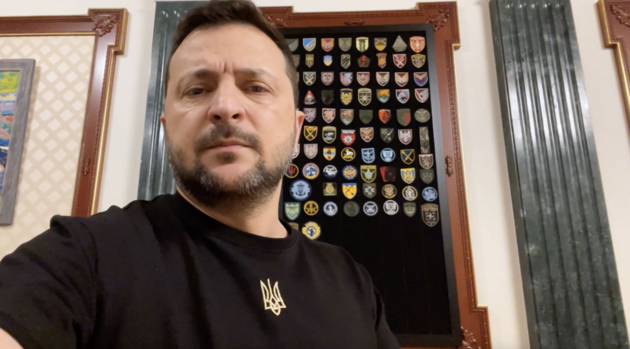 Зеленский: Украина будет отвечать на удары РФ по энергообъектам.