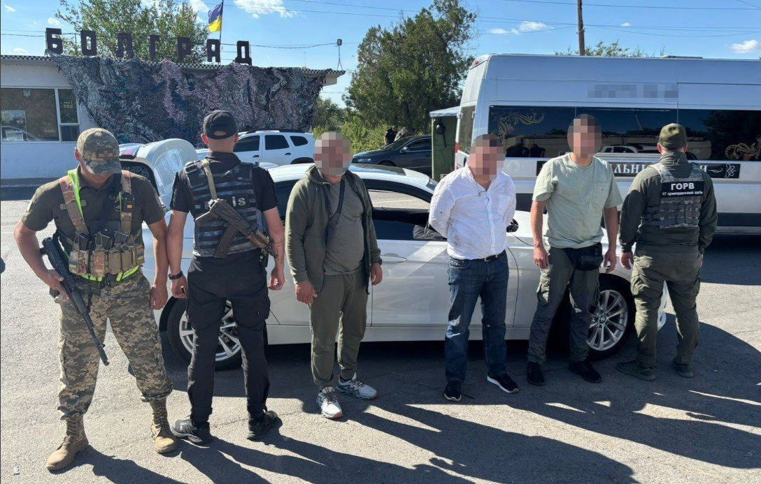 Un procuror fals din Odesa transporta în Moldova doi martori.