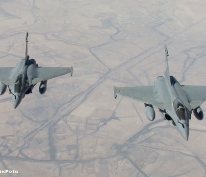 Fortele americane au efectuat pentru prima oara un atac aerian asupra unui obiectiv al jihadistilor in apropiere de Bagdad, a anuntat armata americana, luni seara.