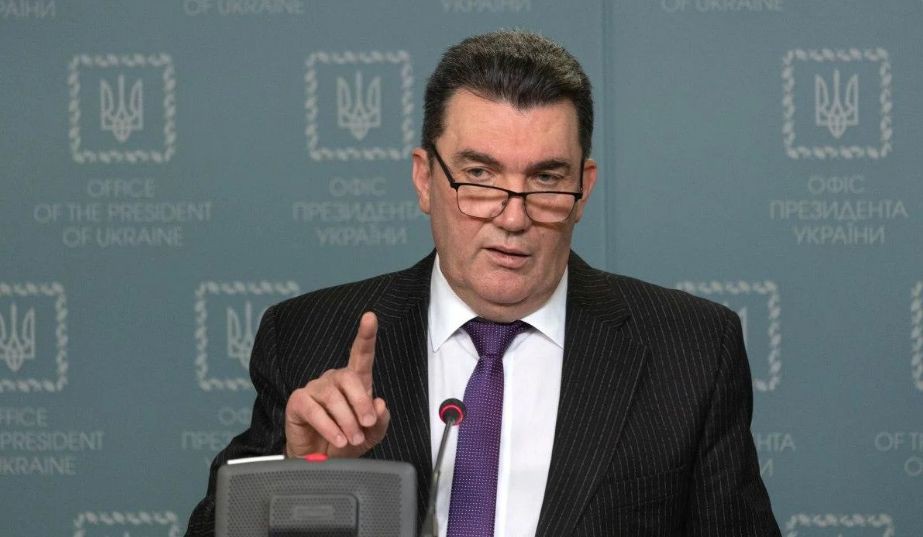 Данилов: Украина не собирается силой освобождать Донбасс.