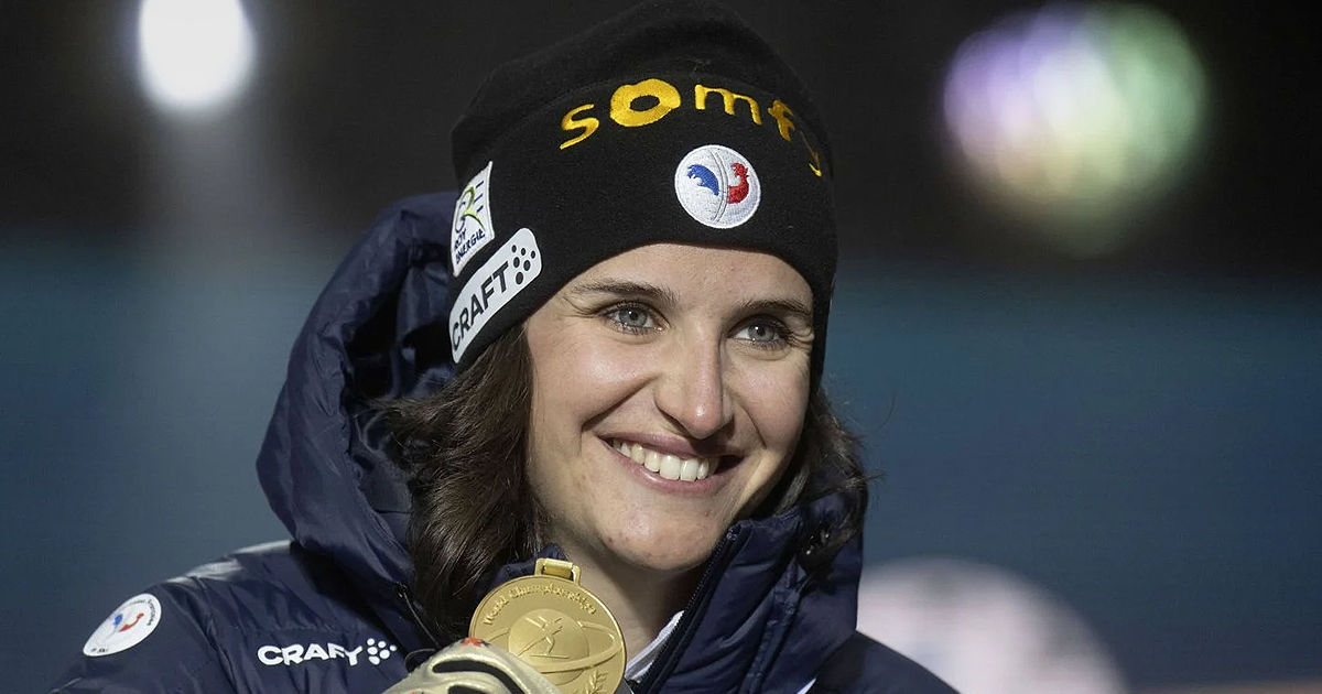 Cea mai bună biatlonistă franceză va fi judecată într-un caz de fraudă.