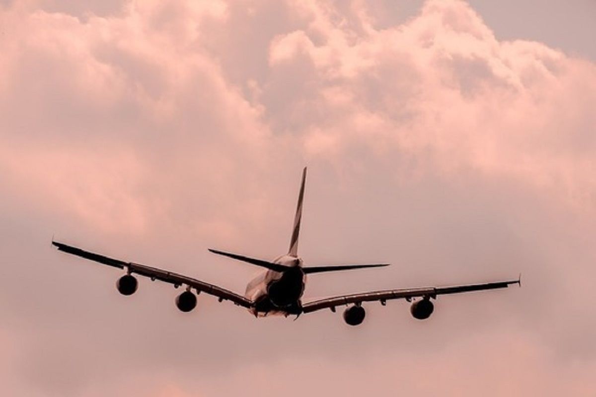 Грузовой Boeing 737 упал в океан у Гавайских островов.