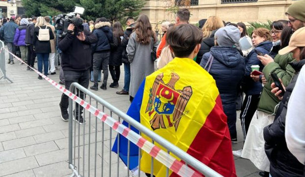 Trei secții de votare din Regatul Unit și Germania, alertate cu bombe.