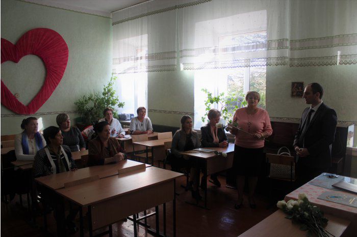 Учителей левобережья Днестра поздравили с профессиональным праздником.