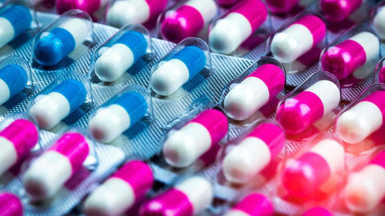 Studiu: Bacteriile înving noile antibiotice înainte ca acestea să ajungă pe piață.