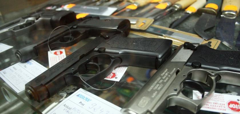 Vânzările de armament la nivel mondial au crescut spectaculos în 2015. Foto: opiniatimisoarei.ro