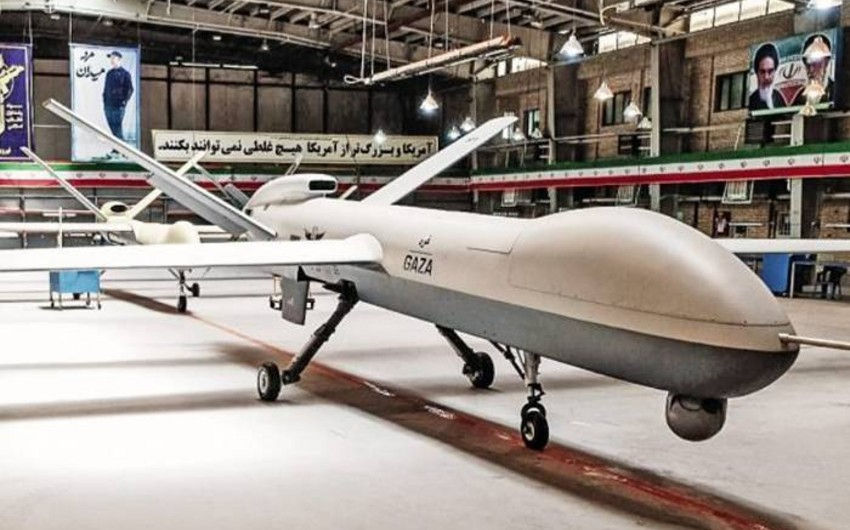 Iranul a testat pentru prima dată cu succes zborul în grup a două tipuri de drone.