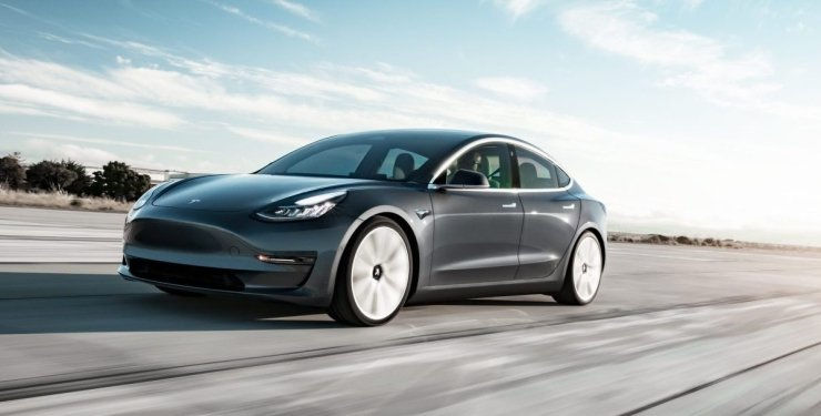 Цена Tesla Model 3 упала до рекордно низкого уровня.