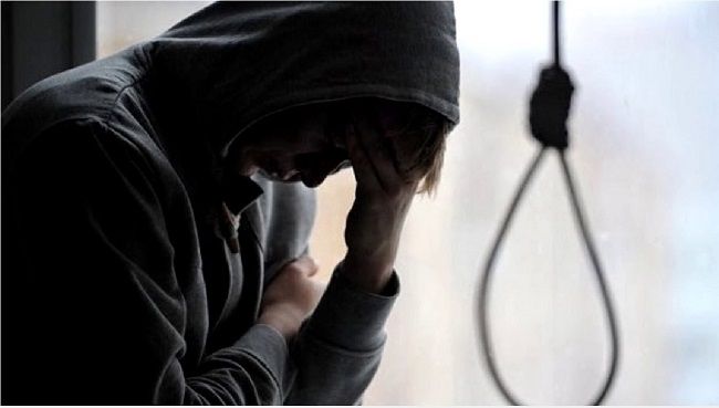 В Молдове из 800 попыток самоубийства, зарегистрированных с начала 2016 года, 93 предпринимались несовершеннолетними.