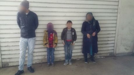 Un turc şi trei afgani au încercat să intre în România ascunşi în remorca unui camion condus de un bărbat din RM. 