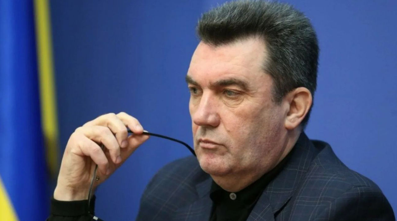 Данилов: Украина не будет спрашивать ни у кого разрешения на нанесение ударов по врагу.