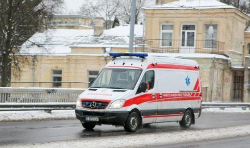 В Литве две девушки погибли в аварии с грузовиком НАТО.