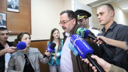 Владелец ресторана, где отравилось более ста человек, и один умер, требует проведения повторной судебно-медицинской экспертизы. Фото: adevarul.ro
