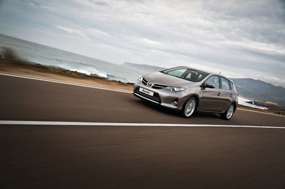 Honda Motor отозвал 784 тыс. автомобилей в Японии из-за проблем с подушками безопасности Takata.