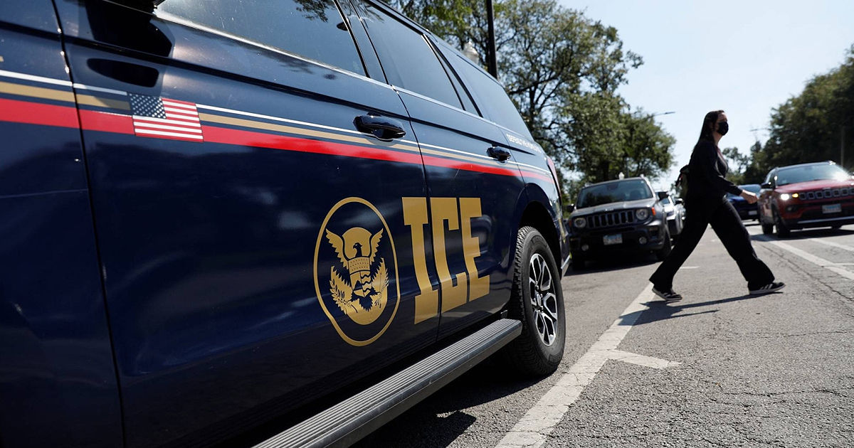 Trump începe o operațiune blitz anti-imigranți în Chicago: Orașul se pregătește pentru intervenția Gărzii Naționale.