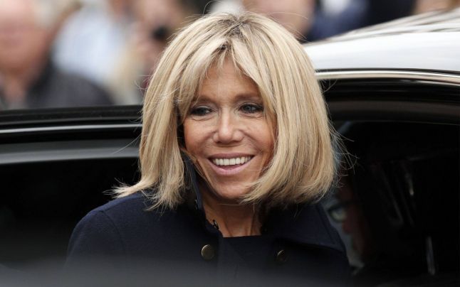 Brigitte Macron a devenit o femeie foarte solicitată de când s-a instalat la Palatul Élysée. 