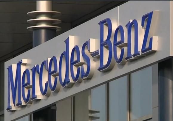 Chinezii de la Geely au devenit cei mai mari acţionari ai grupului german Daimler.