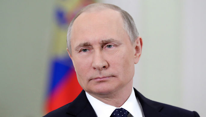 Путин поздравил проживающих в Молдове ветеранов с Днем Победы.