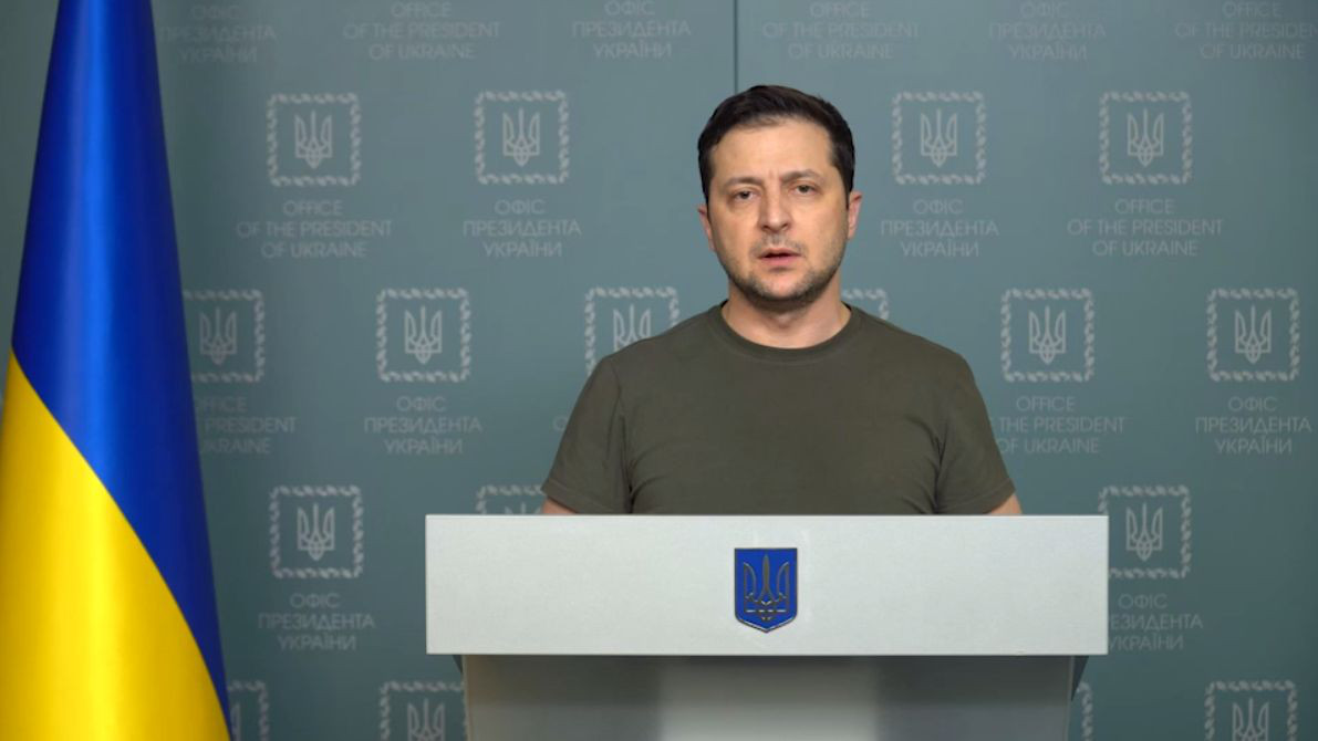 Зеленский обратился к белорусам: Вы с нами не на одной стороне.