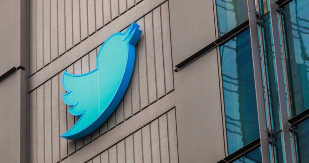 Бывший логотип Twitter продали за $35 тыс. на аукционе.