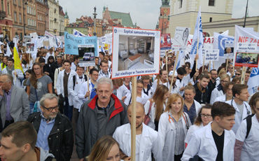 В Польше врачи объявили голодовку, протестуя против низких зарплат.