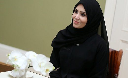 Сотрудники воздушной гавани потребовали, чтобы посол сняла традиционную мусульманскую одежду и хиджаб.