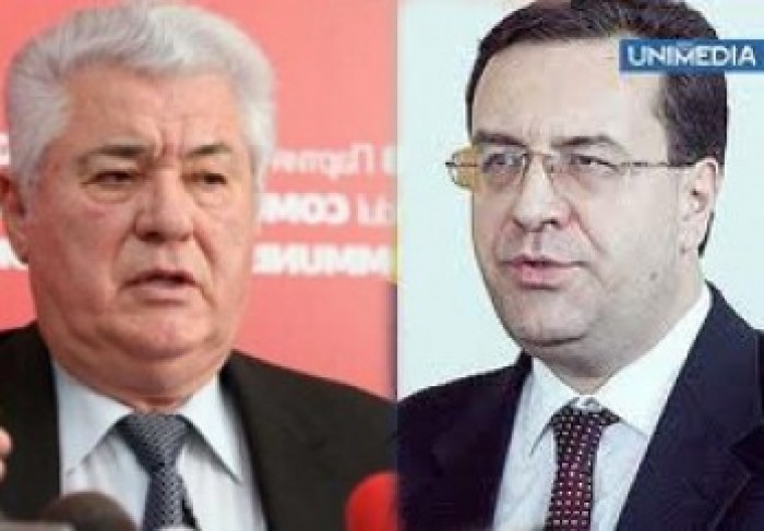 Partidul Comuniștilor acuză Partidul Democrat de corupție politică.