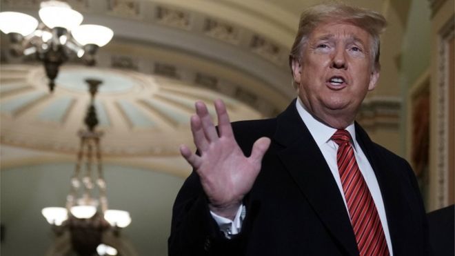Трамп ушел с переговоров с демократами о шатдауне.