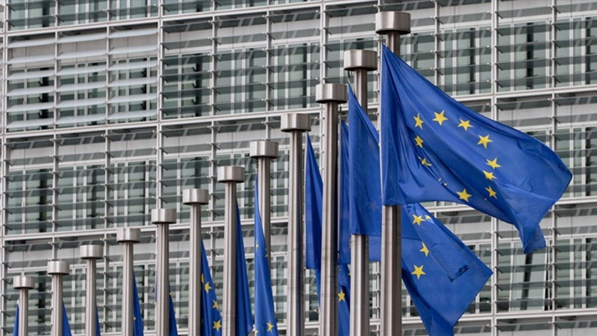 Еврокомиссия назвала Россию главным источником дезинформации в Европе.