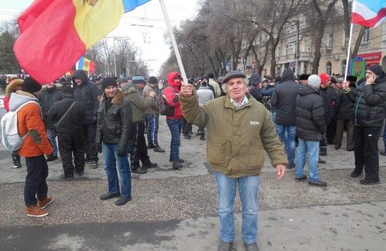 Исследователи Gallup задавали в разных странах один и тот же вопрос: «хотели бы вы уехать жить в другую страну».