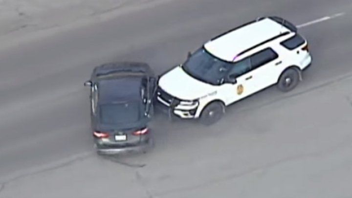 Urmărire nebună pe străzile din Kansas! Intervenţia spectaculoasă a oamenilor legii.