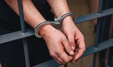 В столице учителя начальных классов осудили за развратные действия в отношении учеников.