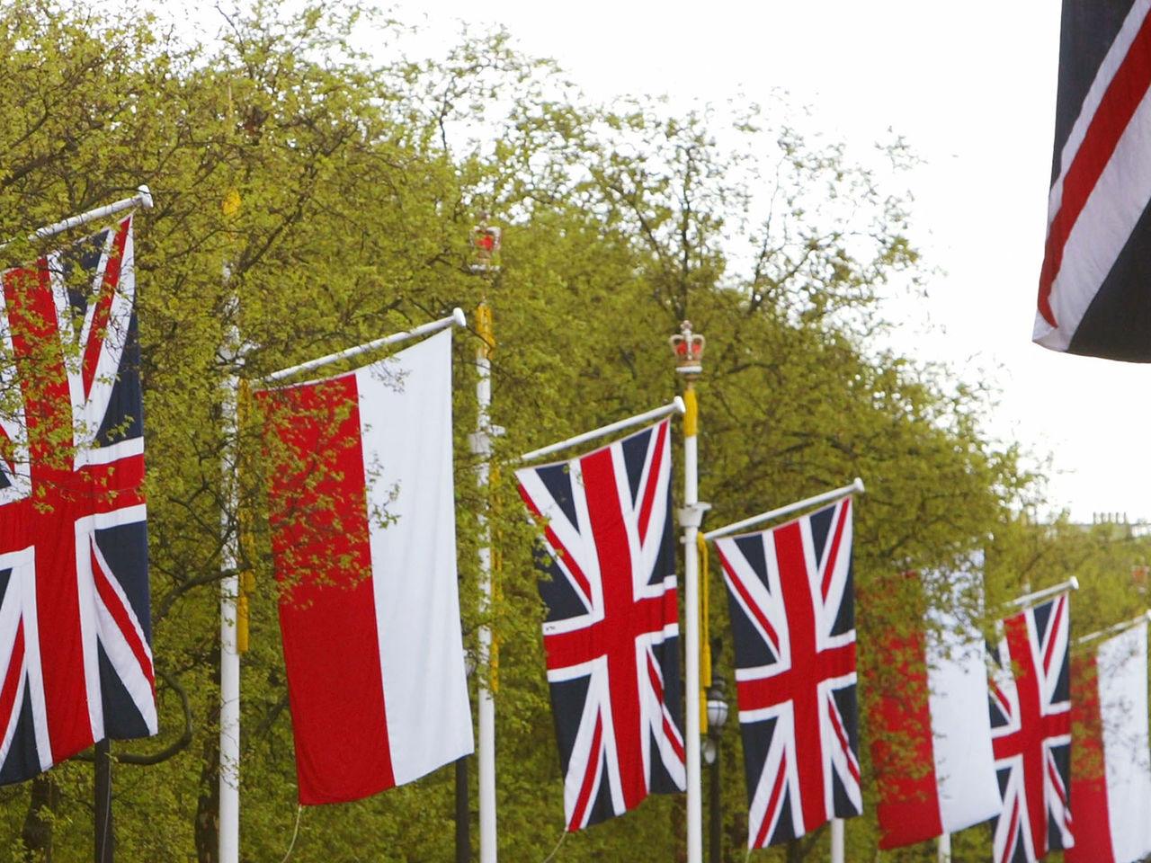 Marea Britanie şi Polonia intenţionează să semneze un acord de reciprocitate privind statutul cetăţenilor celor două ţări după Brexit.